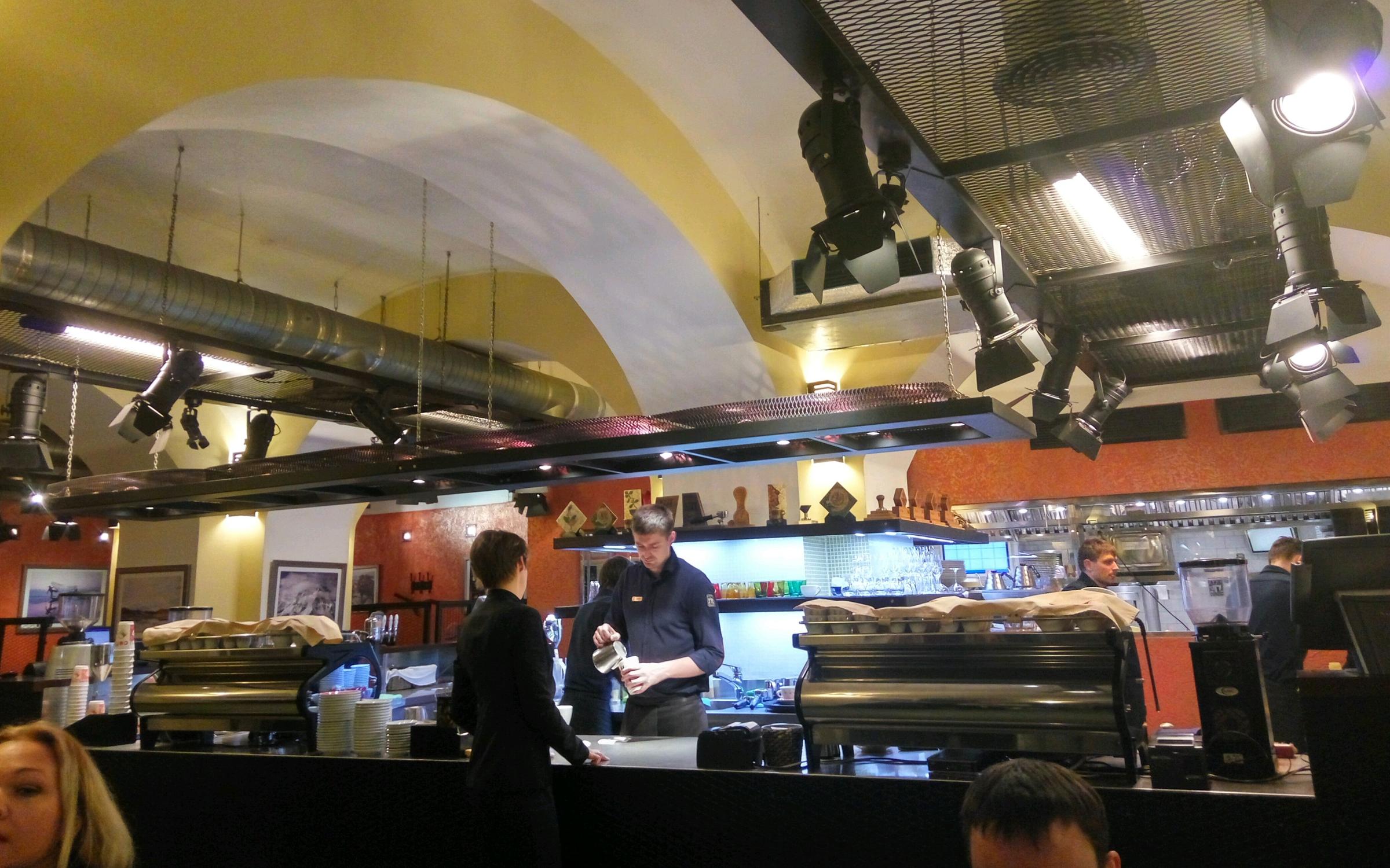 Кофемания, ресторан по адресу Москва, улица Большая Никитская, 13 🍴 ...