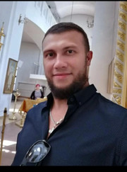 Мастер по оклейке обоев, маляр-штукатур Денис Алексеевич Половин