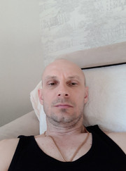 Бетонщик, строитель Евгений Зенкин