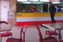 Точка быстрого питания Закуcity, с рейтингом 3 - находится по адресу Иркутск, Байкальская улица, 108Б 