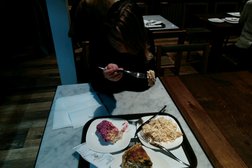 Кулинарная лавка братьев Караваевых, с рейтингом 3.6 - находится по адресу Москва, Неглинная улица, 16а ст1 