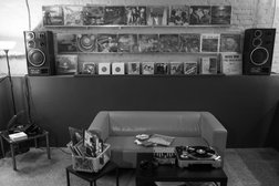 Магазин виниловых пластинок Musicltd.ru, с рейтингом 4.3 - находится по адресу Санкт-Петербург, Большая Конюшенная улица, 2 