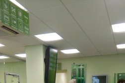 Банкомат СберБанк, с рейтингом 2.6 - находится по адресу Санкт-Петербург, Английский проспект, 40 