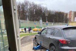 Шиномонтаж на улице Александры Монаховой, 32 стр 5 в посёлке Коммунарка, с рейтингом 5 - находится по адресу Москва, пос. Коммунарка, улица Александры Монаховой, 32 ст5 