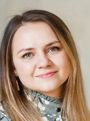 Преподаватель английского языка Елена Николаевна Антипова