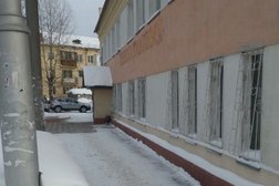 Баня на Весенней, с рейтингом 3.7 - находится по адресу Кемеровская область — Кузбасс, Кемерово, проспект Шахтёров, 24 