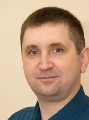 Преподаватель по игре на гитаре, музыкант Константин Сергеевич Лещев