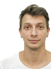 Дизайнер Денис Царьков