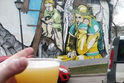 Магазин разливного пива Dogma Bottle shop, с рейтингом 4.7 - находится по адресу Москва, Большой Спасоглинищевский переулок, 9/1 ст10 