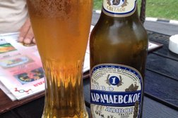 Кафе Алибек, с рейтингом 1.7 - находится по адресу Карачаево-Черкесская Республика, кп. Домбай, Карачаевская улица, 107 