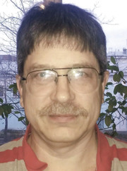 Преподаватель английского языка, преподаватель математики Владимир Геннадьевич Гостюхин