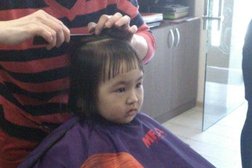 Салон красоты JSH, с рейтингом 3.4 - находится по адресу Алматы, Муканова, 223а 
