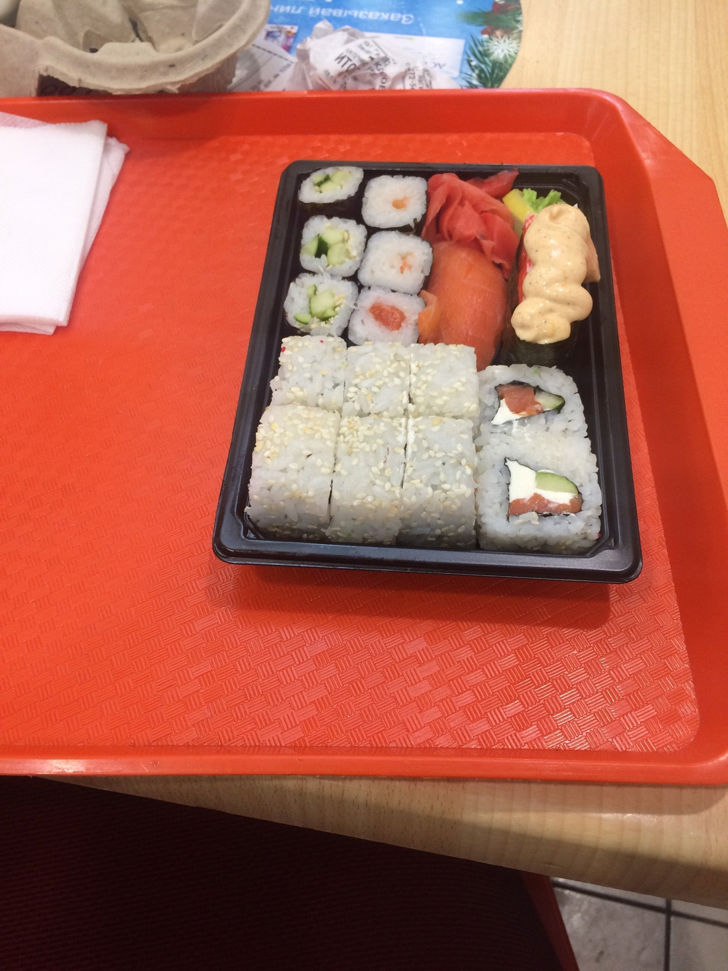 Весь фастфуд на 1 фото. Ворошиловский 44 ростов-на-дону. Суши ворошиловский. Суши бар. Ворошиловский 105.