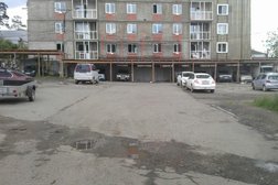 Автопарковка Техцентр высота, с рейтингом 4.5 - находится по адресу Иркутск, улица Маяковского, 69/2 