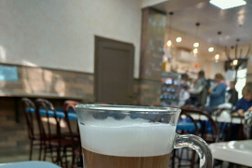 Кулинария Пингвин, с рейтингом 4 - находится по адресу Челябинская область, Миасс, Автозаводцев проспект, 44 