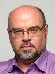 Бухгалтер, преподаватель по экономике Дмитрий Борисович Давыдков