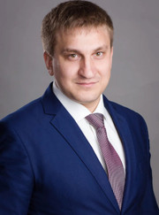 Специалист по тендерам, юрист Олег Владимирович Харин