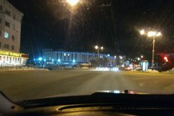 Ледовый дворец Универсальный спортивно-досуговый центр, с рейтингом 3 - находится по адресу Мурманск, улица Челюскинцев, 2а 