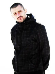 Певец Маню Коля