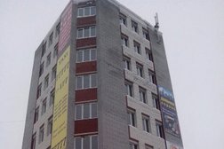 Магазин обуви и аксессуаров с ювелирным отделом kari, с рейтингом 5 - находится по адресу Мурманская область, Апатиты, улица Козлова, 10 