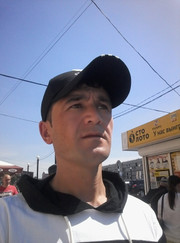 Маляр, бетонщик Олег Бобоев