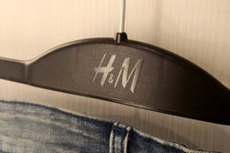 Магазин одежды H&M, с рейтингом 4 - находится по адресу Ярославль, Победы, 41 