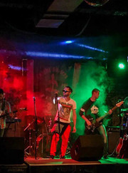 Музыкант Dali Arian