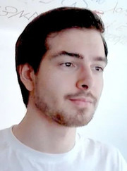 Преподаватель по начертательной геометрии, дизайнер Михаил Бузаев