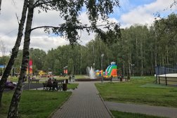Парк им. Величко, с рейтингом 3 - находится по адресу Московская область, Химки, Чапаева, вл21 