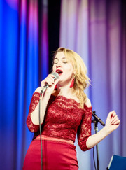 Педагог по вокалу Анжелика Сергеевна Смола