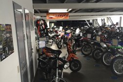 Автосалон Автомобилия, с рейтингом 3.4 - находится по адресу Ярославль, проспект Октября, 73 