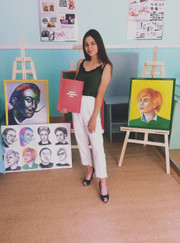Учитель рисования Лада Игоревна Тужикова