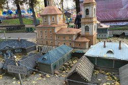Центральный парк культуры и отдыха Лопатинский сад, с рейтингом 4.5 - находится по адресу Смоленск, Ленина, 2а 