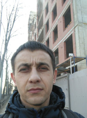 Грузчик, мастер по изготовлению мебели Винер Фирдаусович Мухаматдинов