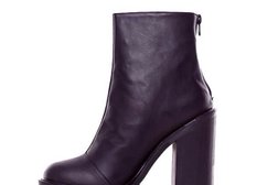 Бутик женской одежды и аксессуаров Modnyi Bazar Almaty, с рейтингом 3.5 - находится по адресу Алматы, Толе би, 75 