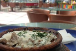 Столовая Избушка, с рейтингом 2 - находится по адресу Нур-Султан, Достық, 9 