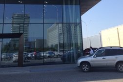 Hyundai Premium Astana, с рейтингом 4.3 - находится по адресу Нур-Султан, Қабанбай батыр проспект, 39 