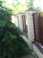 Монтажник ворот и рольставней, мастер по строительству заборов Александр Борисович Очередько