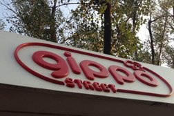 Павильон и кафе быстрого питания Gippo, с рейтингом 3 - находится по адресу Алматы, Толе би, 160/1 киоск 