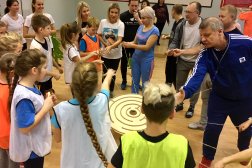 Росток средняя общеобразовательная школа, с рейтингом 3.3 - находится по адресу Калининград, Озёрная улица, 31а 