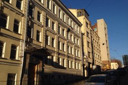 Клуб путешественников Робинзонада, с рейтингом 4.3 - находится по адресу Москва, Нижний Кисельный переулок, 5/23 ст1 