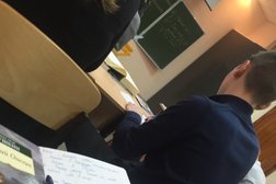 Частная школа Гелиос, с рейтингом 4.7 - находится по адресу Екатеринбург, Стачек, 27а 