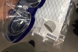 Спортивный магазин Спортмастер, с рейтингом 4 - находится по адресу Ростовская область, Новочеркасск, Ермака проспект, 44 лит Б 