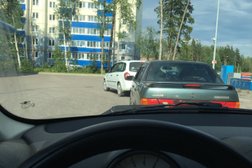Газпромнефть, с рейтингом 2.8 - находится по адресу Ленинградская область, Кингисепп, Крикковское шоссе, 28 