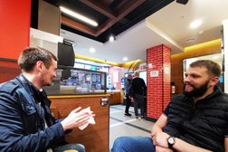 Ресторан быстрого питания Бургер Кинг, с рейтингом 3 - находится по адресу Тюменская область, Тобольск, 4-й микрорайон, 24 