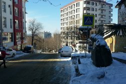 Ресто-бар 12 Шиллингов, с рейтингом 3.9 - находится по адресу Сочи, Вишнёвая улица, 24/2 