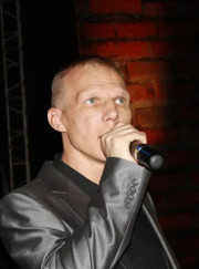 Певец Калашников Юрий