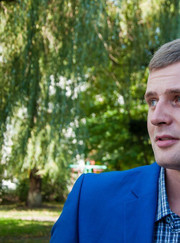 Аппаратчик химчистки, уборщик Александр Понамарев