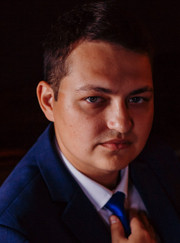 Преподаватель истории, преподаватель по географии Айдар Маратович Закиров