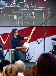 Музыкант Club Hitness